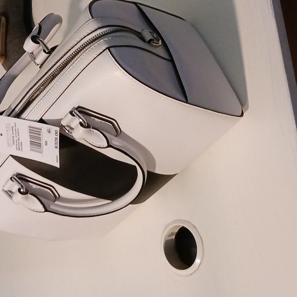 Michael Kors purse - Picture 3 of 4